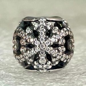 Pandora 2013 Black Friday Snowflake Charm Bead #791200